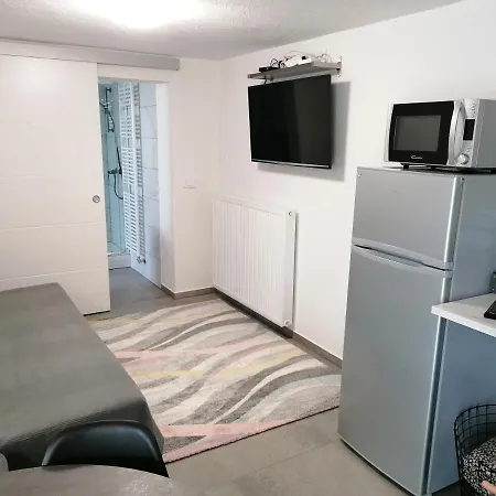 Apartma Pr Urarj *