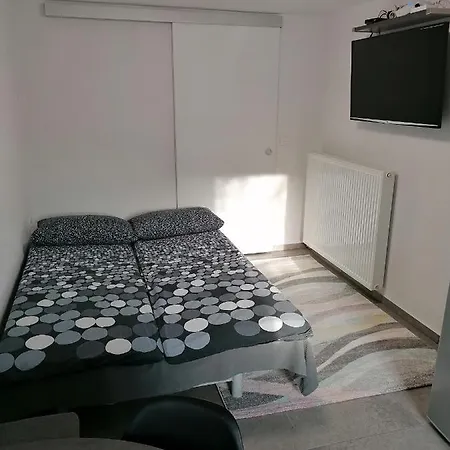 Апартаменты Apartma Pr Urarj *