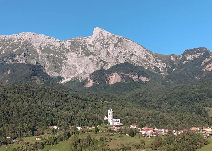 Apartma Pr Urarj アパート コバリード